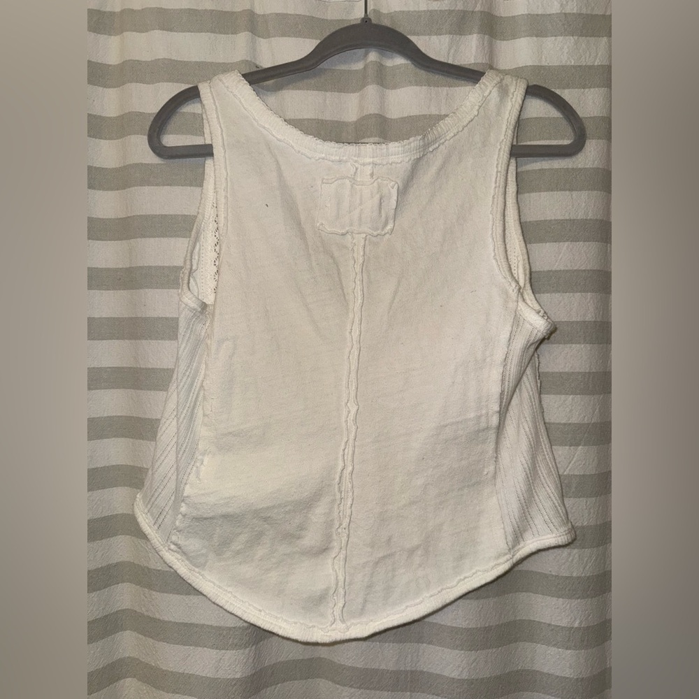 Euc We the Free white button down tank top sz medium - Picture 6 of 10